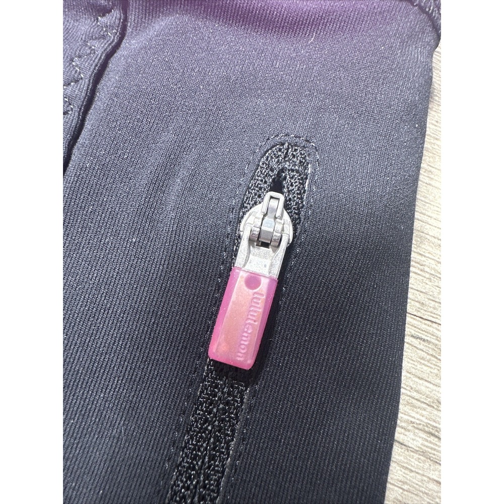 Lululemon‎ Run: Fast Track Short Size 2 Black / Groovy Nylon Lycra Spandex - Picture 5 of 10